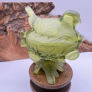 Vintage Antique Westmoreland Bird On Nest Covered Candy Dish